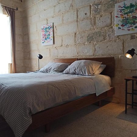 Beautiful Studio Apartment In Qormi Malta Exterior foto